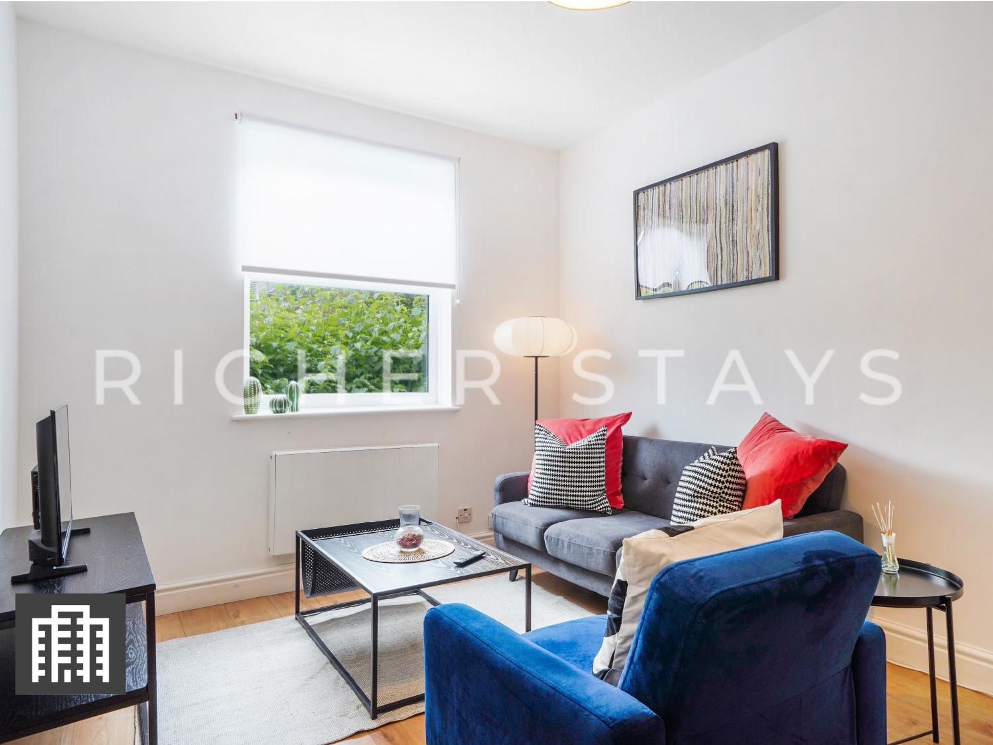 Stylish Canary Wharf Apt, Corporates And Tourists